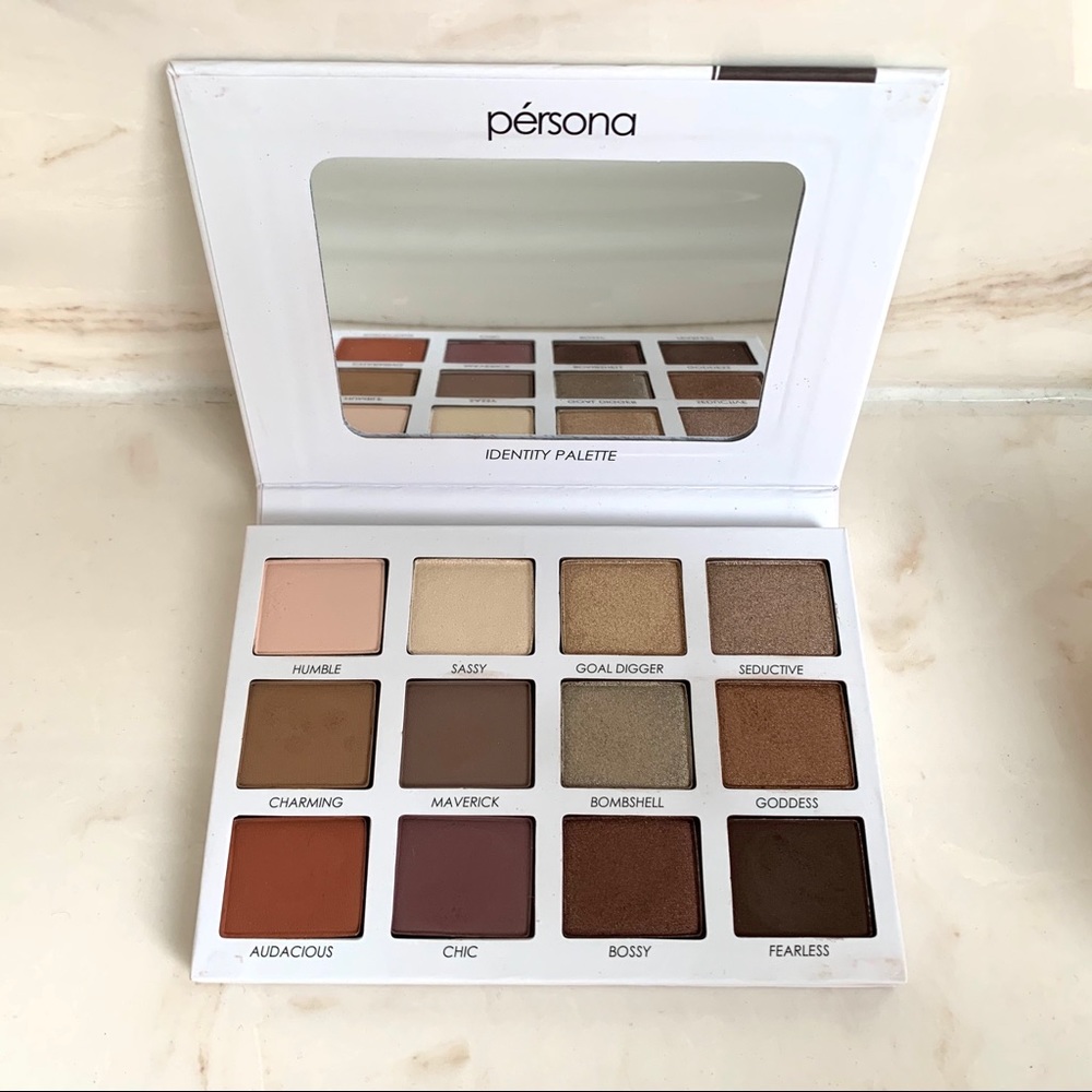 Like New! Persona Cosmetics Identity Palette